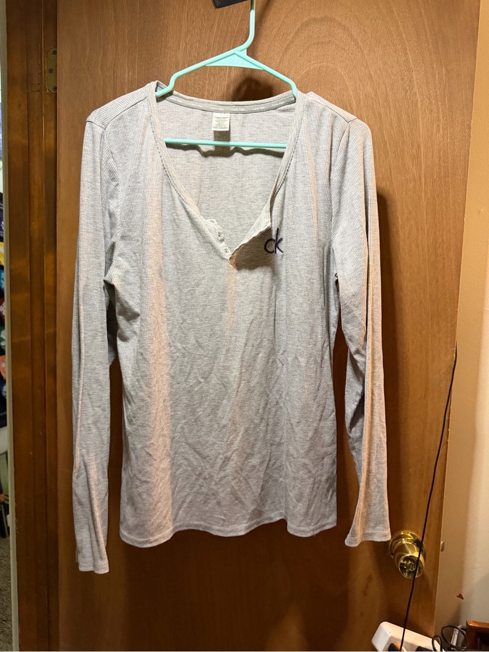 Calvin Klein Light Gray Long-Sleeve Henley Top XL